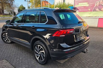 VW Tiguan 125.000 km 16.999 &euro; Salzkotten 33154