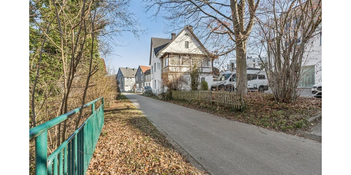 Zweifamilienhaus mit Potenzial – ideal für Mehrgenerationenwohnen oder Kapitalanlage - Einfamilienhaus Warstein | Angebot:25857972