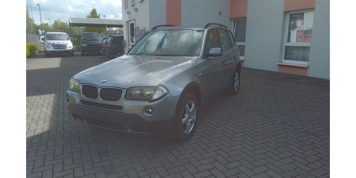 BMW X3 318.000 km 1.900 &euro; Lippstadt 59557