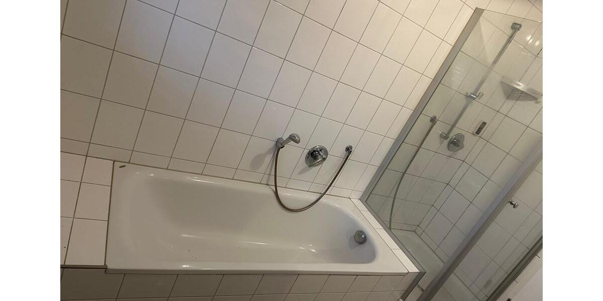 Dachgeschoßwohnung Rheda-Wiedenbrück Wiedenbrück - 4 Zimmer, 144 m&sup2;, 1.400&euro; | Angebot:26702990