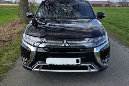 Mitsubishi Outlander 83.000 km 23.000 &euro; Soest 59494