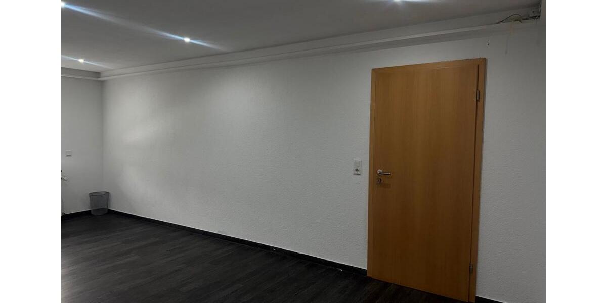 Etagenwohnung Lippstadt Overhagen - 1 Zimmer, 28 m&sup2;, 300&euro; | Angebot:26084391