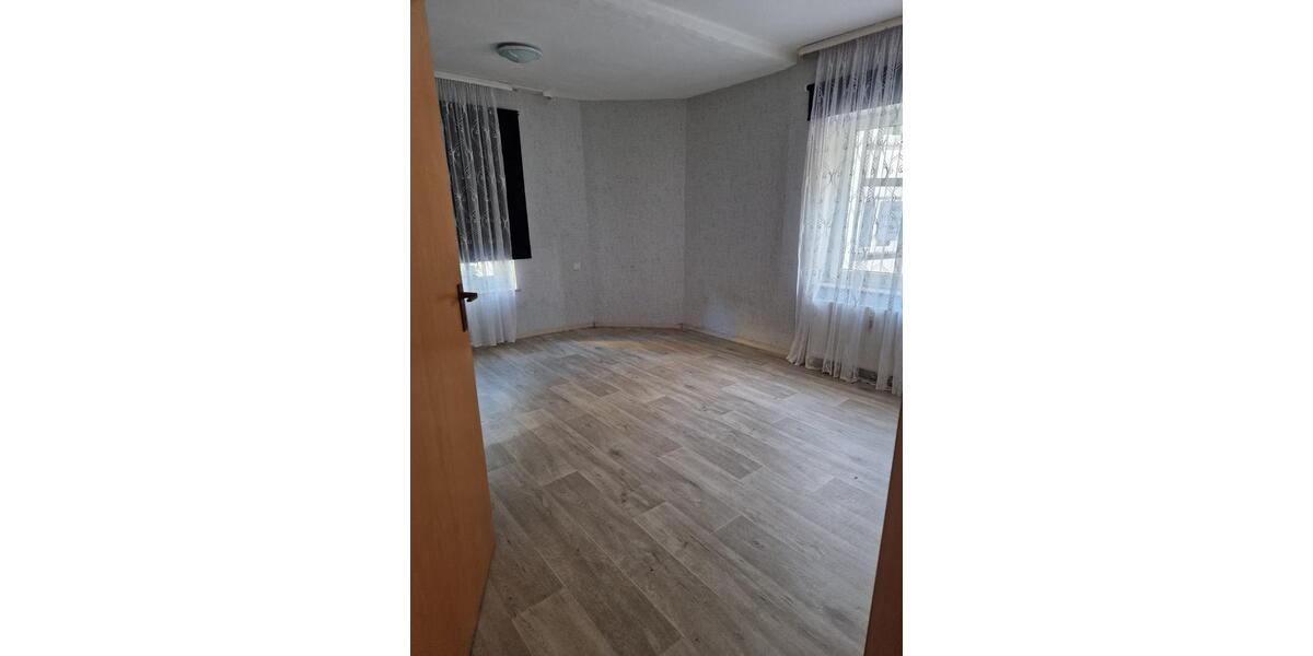 Einfamilienhaus Erwitte - 7 Zimmer, 200 m&sup2;, 324.998&euro; | Angebot:23595654