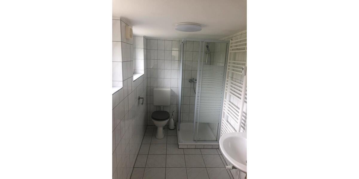Erdgeschoßwohnung Geseke - 6 Zimmer, 136 m&sup2;, 245.000&euro; | Angebot:27055663