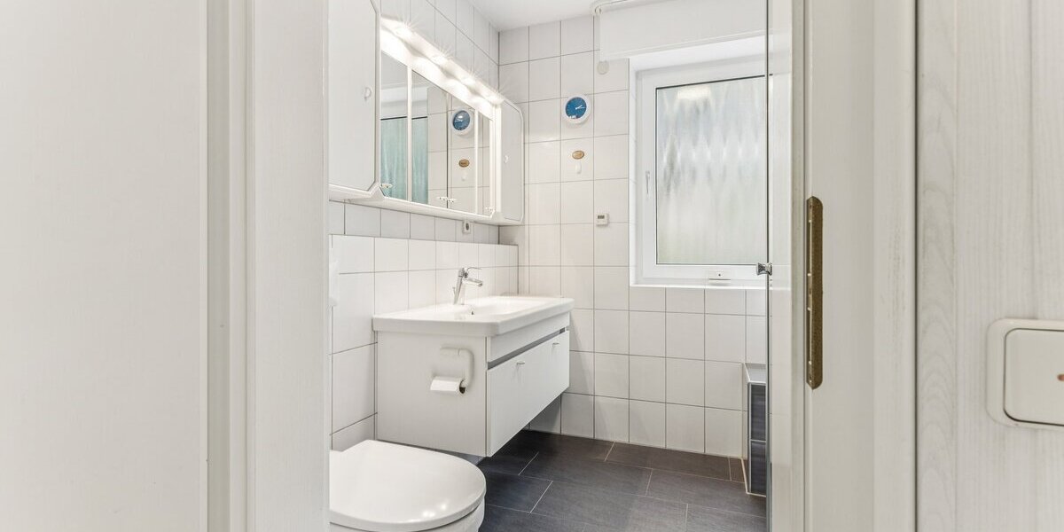 RESERVIERT - Sofort frei: Gepflegte 2-Zimmer-Erdgeschosswohnung mit großem Balkon & Tiefgaragenstellplatz - Erdgeschoßwohnung Bad Sassendorf | Angebot:25851708