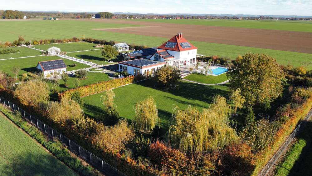 Einfamilienhaus Salzkotten - 10 Zimmer, 338 m&sup2;, 3.690.000&euro; | Angebot:24878897