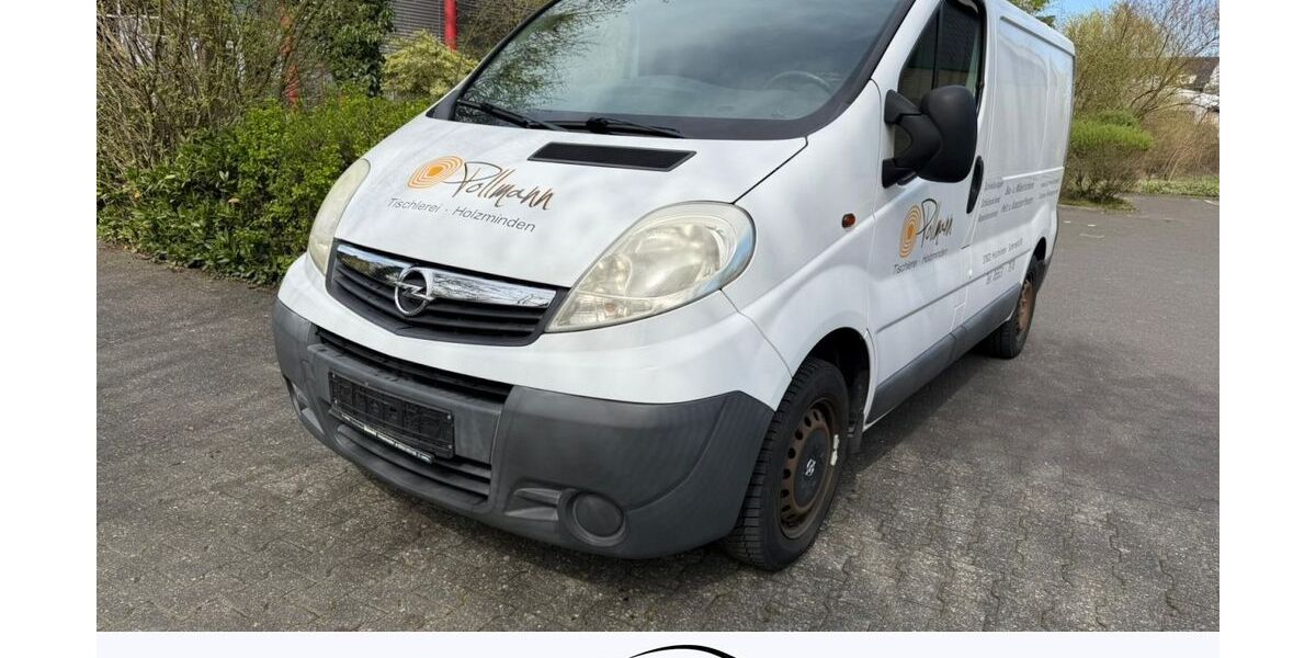Opel Vivaro 71.000 km 7.599 &euro; Paderborn 33100