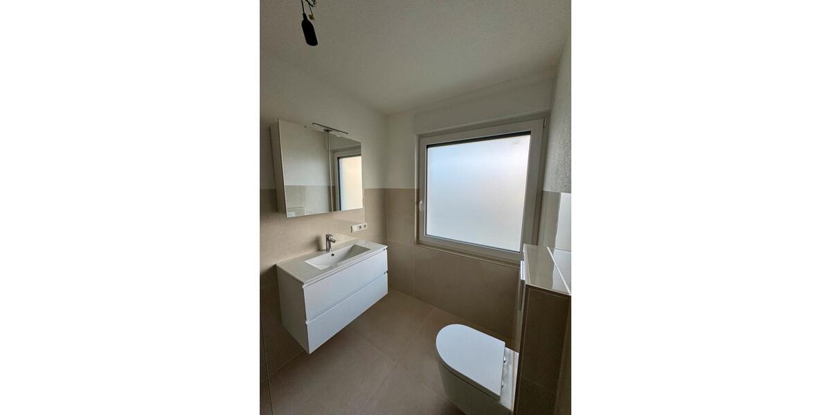 Erdgeschoßwohnung Warstein - 3 Zimmer, 81 m&sup2;, 900&euro; | Angebot:25964963