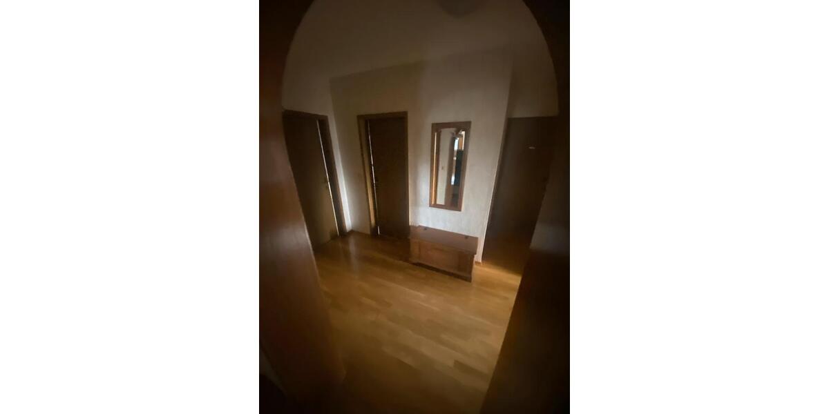 Erdgeschoßwohnung Warstein - 5 Zimmer, 144 m&sup2;, 228.000&euro; | Angebot:24651771