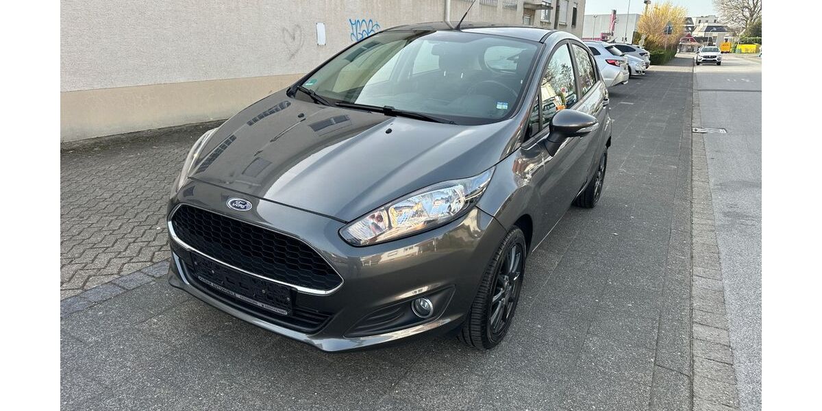 Ford Fiesta 109.000 km 6.199 &euro; Paderborn 33100