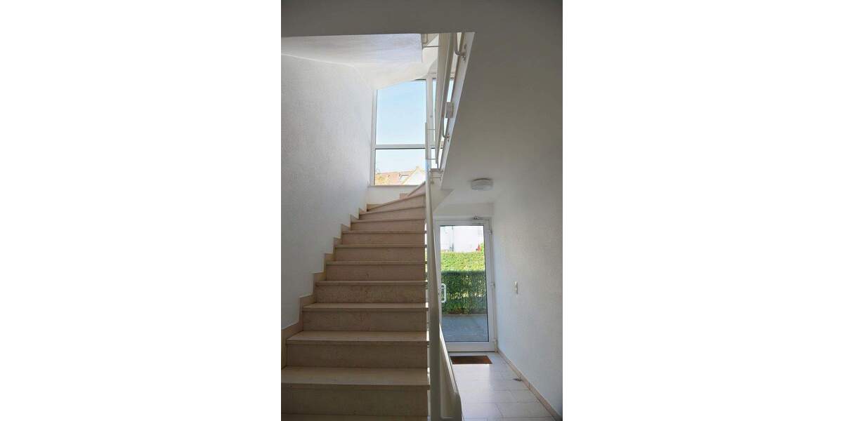 Etagenwohnung Gütersloh Innenstadt - 3 Zimmer, 72 m&sup2;, 225.000&euro; | Angebot:25755901