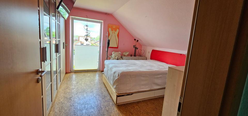 Dachgeschoßwohnung Rietberg - 3 Zimmer, 84 m&sup2;, 830&euro; | Angebot:26646843