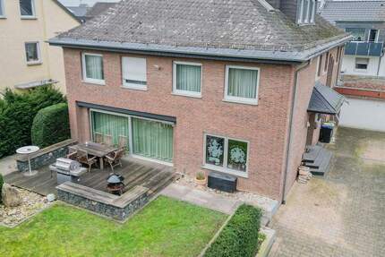 Haus Paderborn Kernstadt - 9 Zimmer, 303 m&sup2;, 950.000&euro; | Angebot:25703026