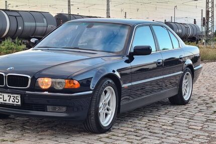 BMW 735 265.000 km 15.500 &euro; Gütersloh 33330