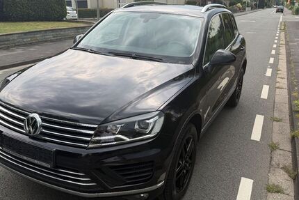 VW Touareg 242.000 km 14.599 &euro; Paderborn 33100