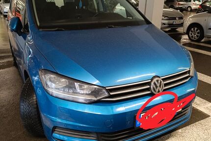 VW Touran 124.800 km 19.000 &euro; Paderborn 33100