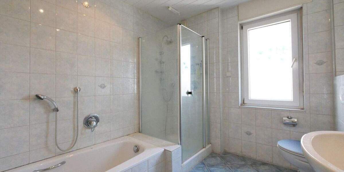 Mehrfamilienhaus, Wohnhaus Paderborn / Elsen Elsen - 9 Zimmer, 239 m&sup2;, 629.000&euro; | Angebot:25914751