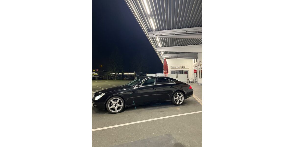 Mercedes-Benz CLS 320 176.700 km 12.000 &euro; Paderborn 33100