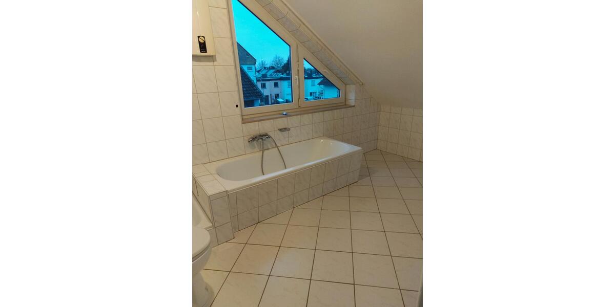 Dachgeschoßwohnung Paderborn Elsen - 3 Zimmer, 78 m&sup2;, 522&euro; | Angebot:26611632