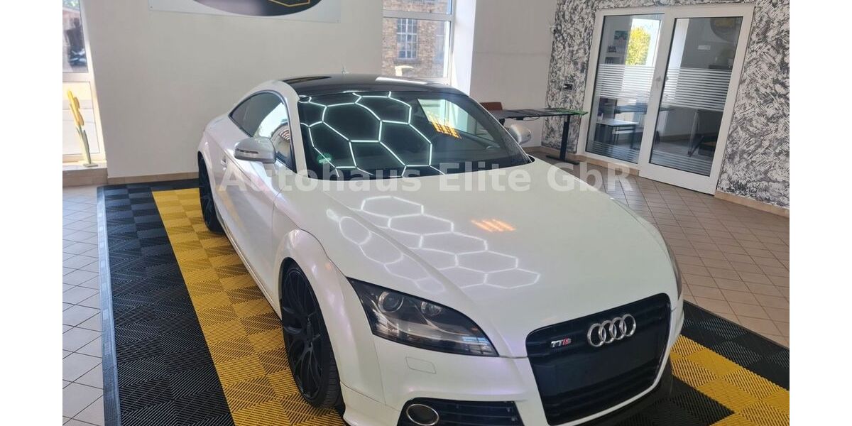 Audi TT 215.800 km 6.450 &euro; Anröchte 59609