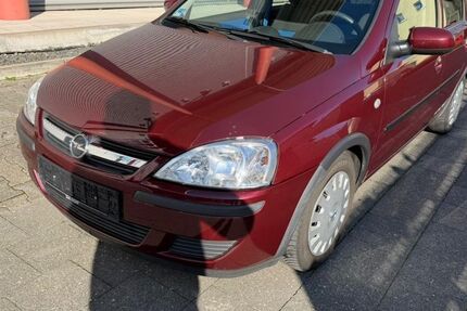 Opel Corsa 114.000 km 1.999 &euro; Paderborn 33100