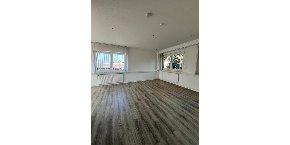 Gewerbeobjekt Gütersloh Kattenstroth - 700&euro; | Angebot:25831019