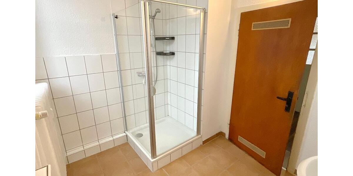 Etagenwohnung Paderborn - 2 Zimmer, 80 m&sup2;, 790&euro; | Angebot:25920244