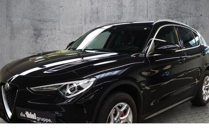 Alfa Romeo Stelvio 51.500 km 27.450 &euro; Paderborn 33104