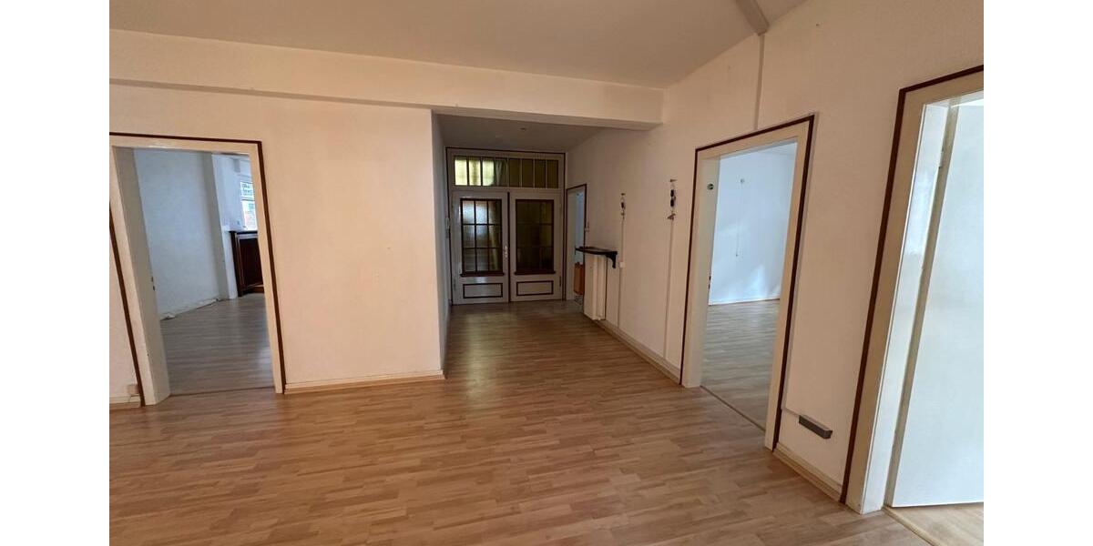 Terrassenwohnung Soest - 4 Zimmer, 125 m&sup2;, 1.250&euro; | Angebot:25978177