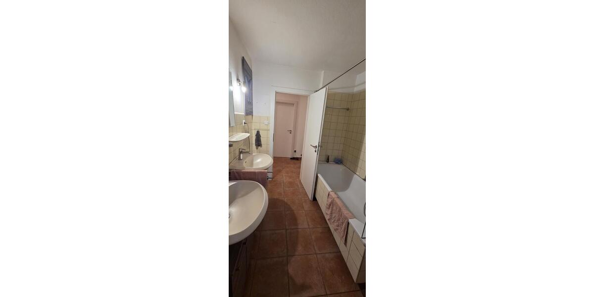 Etagenwohnung Gütersloh - 3 Zimmer, 81 m&sup2;, 750&euro; | Angebot:25649469