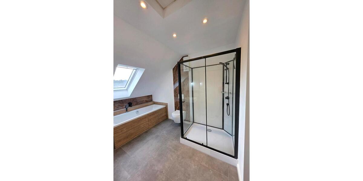 Dachgeschoßwohnung Möhnesee - 3 Zimmer, 85 m&sup2;, 240.000&euro; | Angebot:25079518