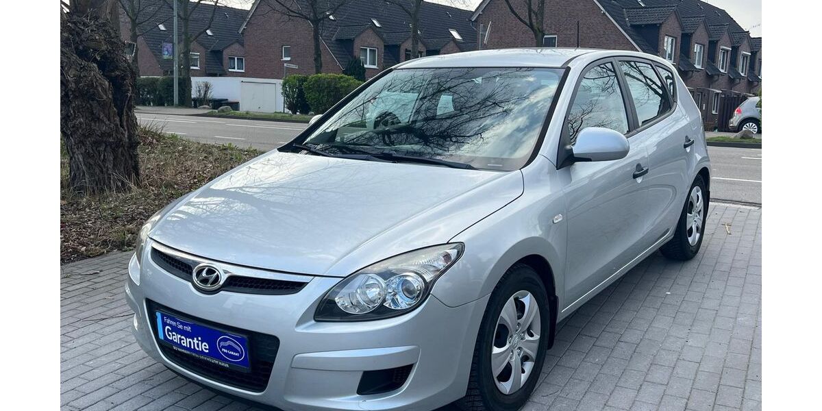 Hyundai i30 163.555 km 3.499 &euro; Paderborn 33100