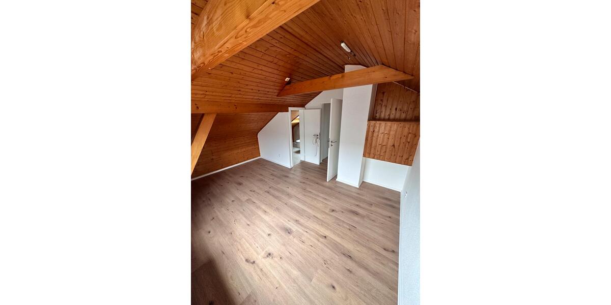 Reihenhaus Lippstadt Overhagen - 7 Zimmer, 101 m&sup2;, 1.650&euro; | Angebot:26443114