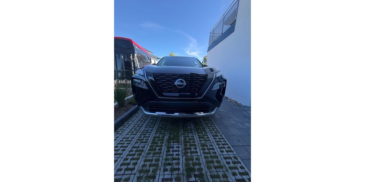 Nissan X-Trail 30.000 km 37.750 &euro; Soest 59494