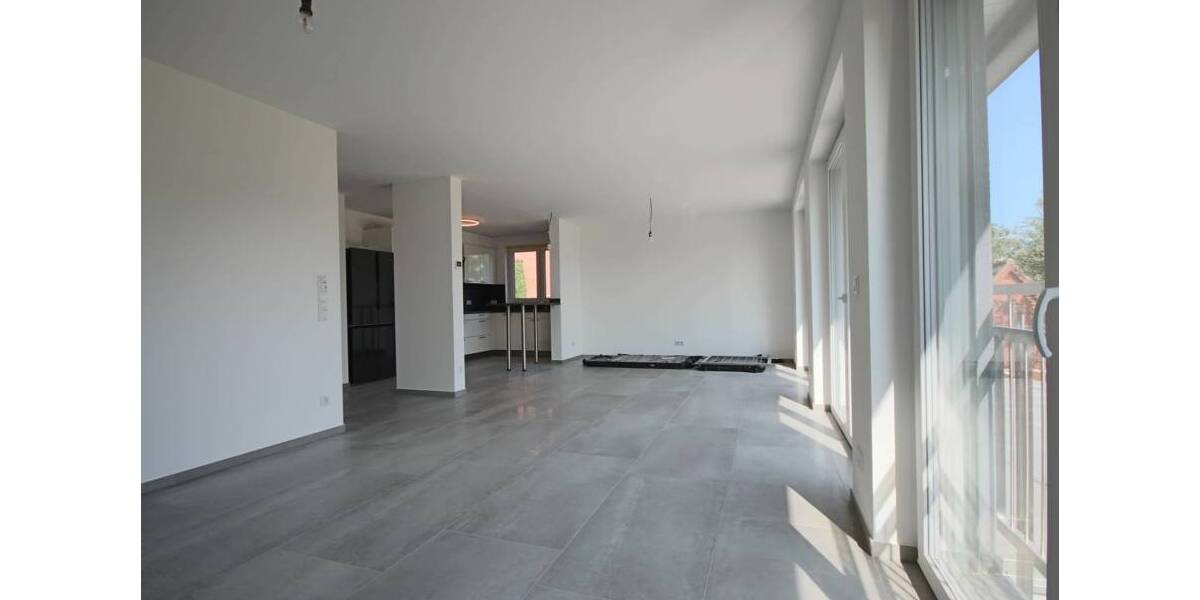 Etagenwohnung Ennigerloh - 6 Zimmer, 147 m&sup2;, 1.450&euro; | Angebot:25957321