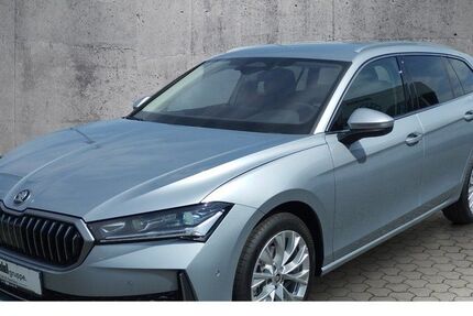 Skoda Superb 24.680 km 37.890 &euro; Paderborn 33104