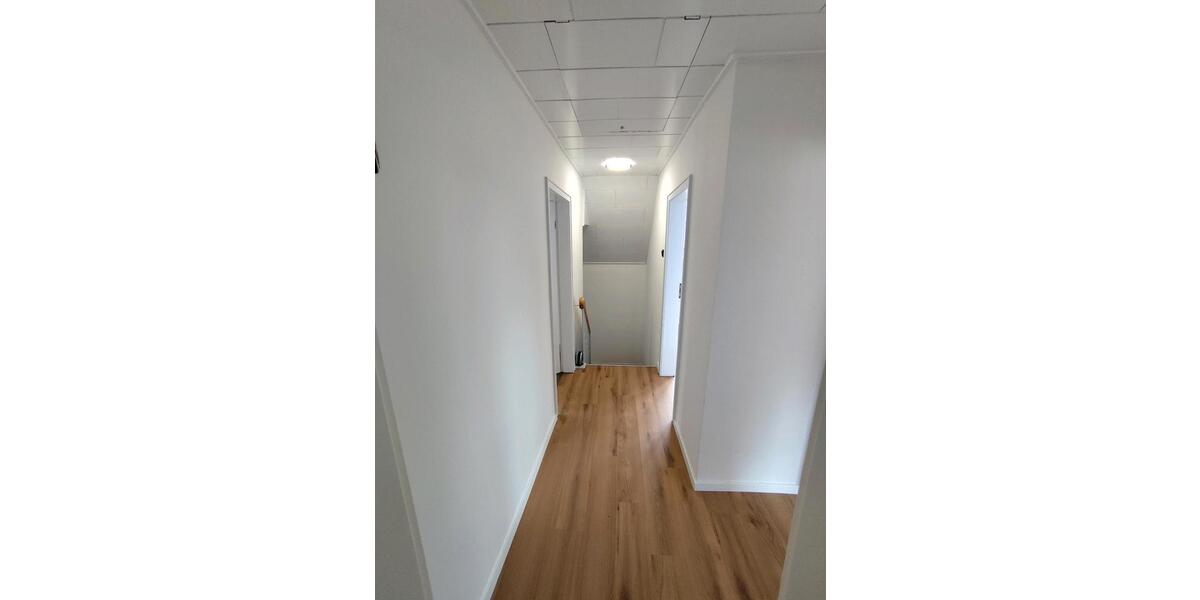 Dachgeschoßwohnung Erwitte - 4 Zimmer, 90 m&sup2;, 939&euro; | Angebot:26701737