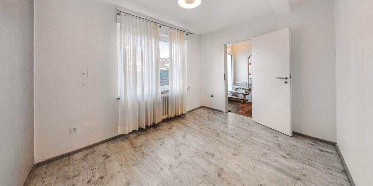 Mehrfamilienhaus, Wohnhaus Gütersloh Innenstadt - 6 Zimmer, 193 m&sup2;, 499.000&euro; | Angebot:25686507