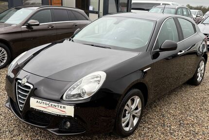 Alfa Romeo Giulietta 190.000 km 6.400 &euro; Paderborn 33106