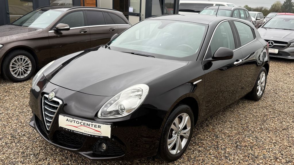 Alfa Romeo Giulietta 190.000 km 6.400 &euro; Paderborn 33106