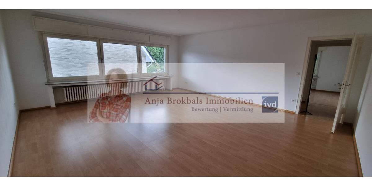 Gütersloh Nähe Miele: 2-Familienhaus mit 8 Garagen_provisionsfrei für Käufer - Zweifamilienhaus Gütersloh Kattenstroth | Angebot:16242774