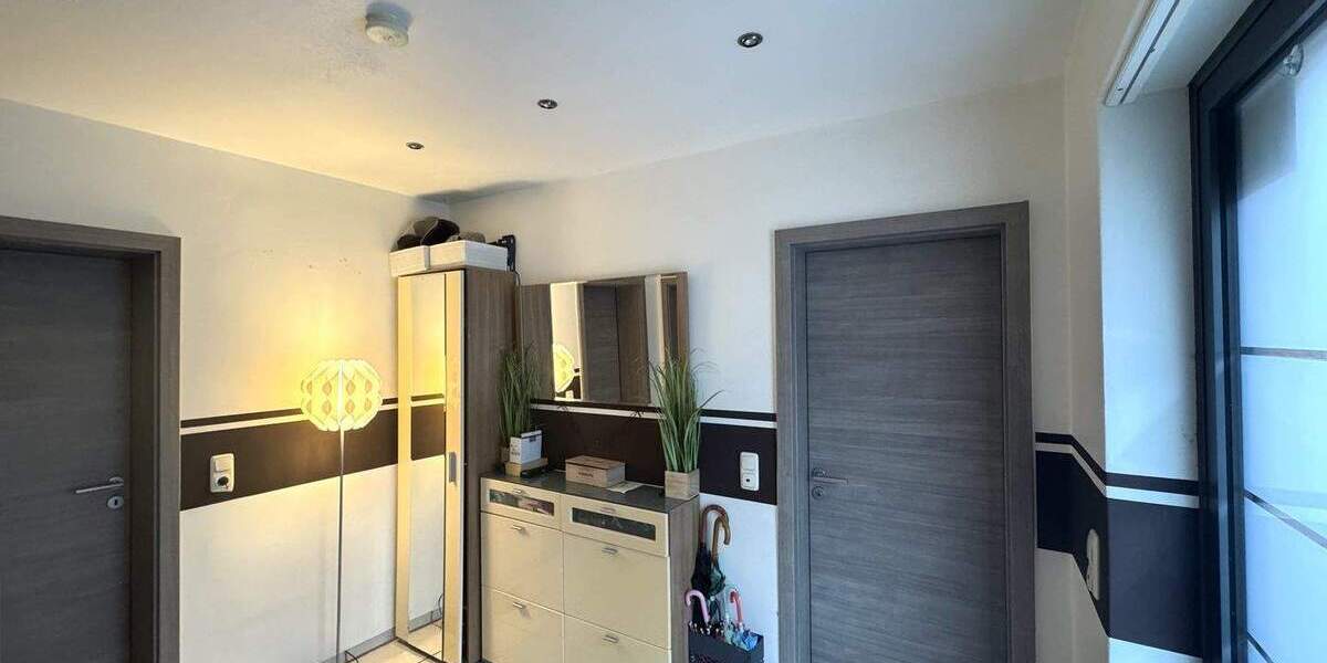 Einfamilienhaus Salzkotten - 7 Zimmer, 130 m&sup2;, 499.000&euro; | Angebot:25743958