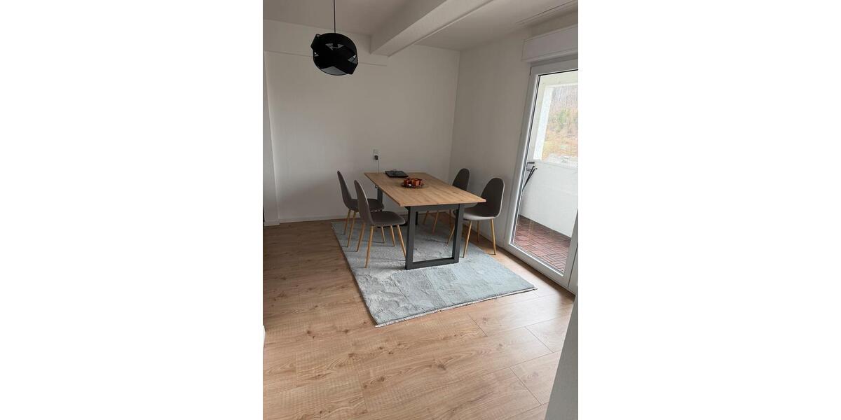 Dachgeschoßwohnung Rüthen - 3 Zimmer, 88 m&sup2;, 745&euro; | Angebot:26022982