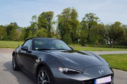 Mazda MX-5 33.000 km 22.100 &euro; Paderborn 33106