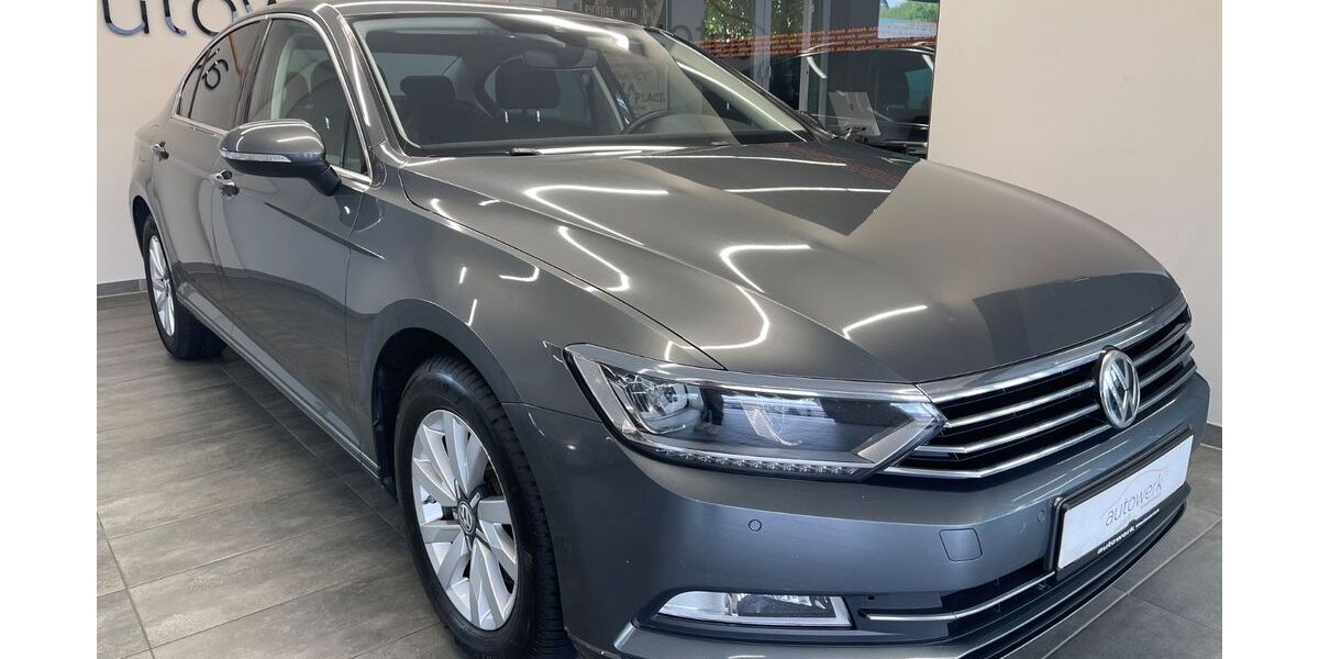 VW Passat 289.300 km 9.499 &euro; Rheda-Wiedenbrück 33378