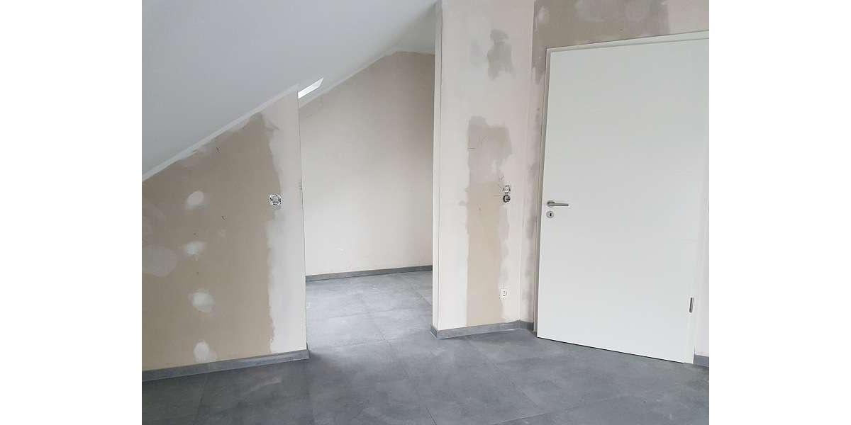 Dachgeschoßwohnung Hövelhof - 3 Zimmer, 97 m&sup2;, 1.050&euro; | Angebot:25853493