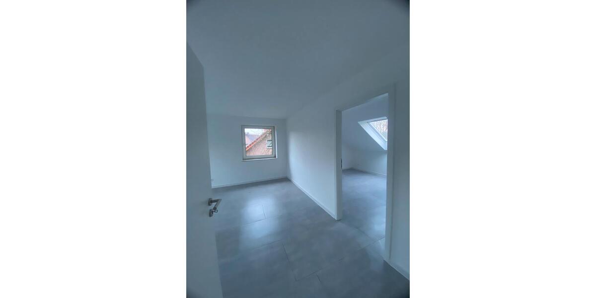 Dachgeschoßwohnung Büren - 4 Zimmer, 99 m&sup2;, 765&euro; | Angebot:24643844