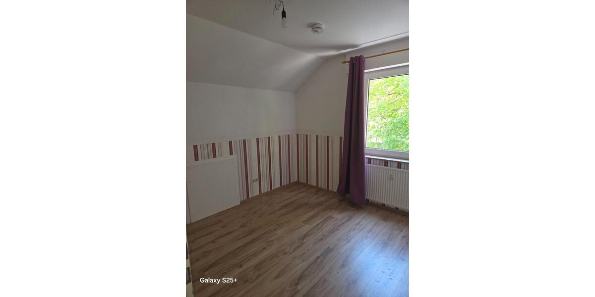 Dachgeschoßwohnung Paderborn - 5 Zimmer, 120 m&sup2;, 963&euro; | Angebot:26678005