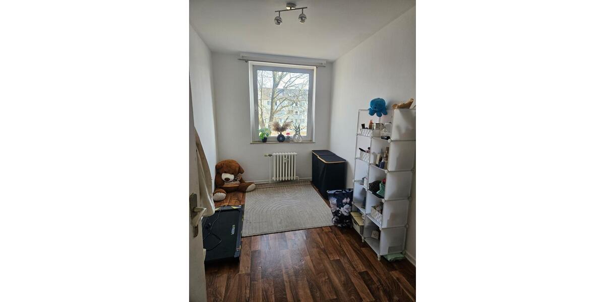 Etagenwohnung Gütersloh - 4 Zimmer, 87 m&sup2;, 820&euro; | Angebot:25538387