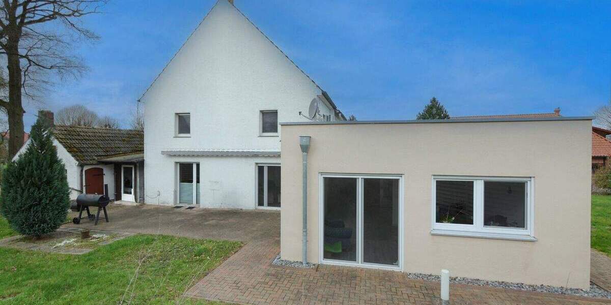 Einfamilienhaus Lippstadt / Lohe Lohe - 7 Zimmer, 232 m&sup2;, 349.000&euro; | Angebot:25688041